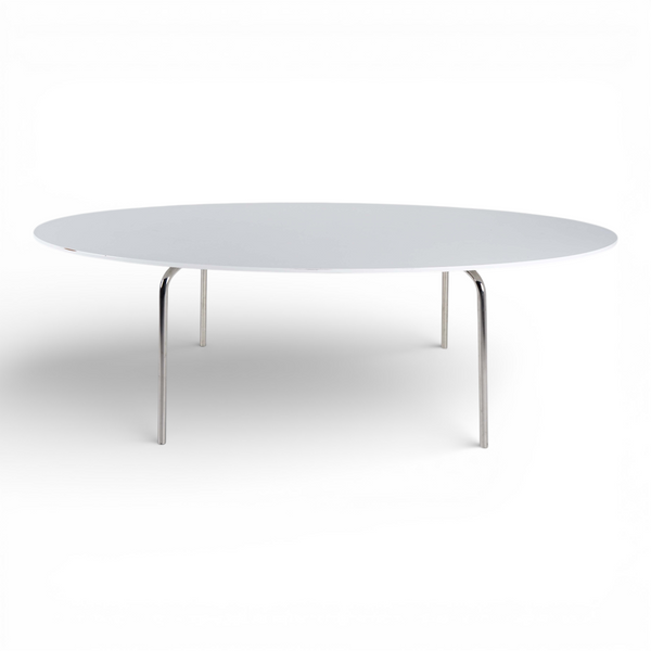 Ovalt møteromsbord