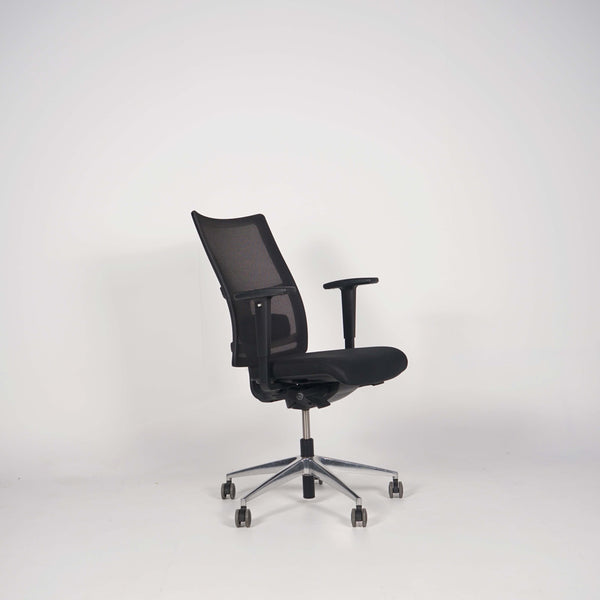 Kontorstol i mesh fra Kusch+co