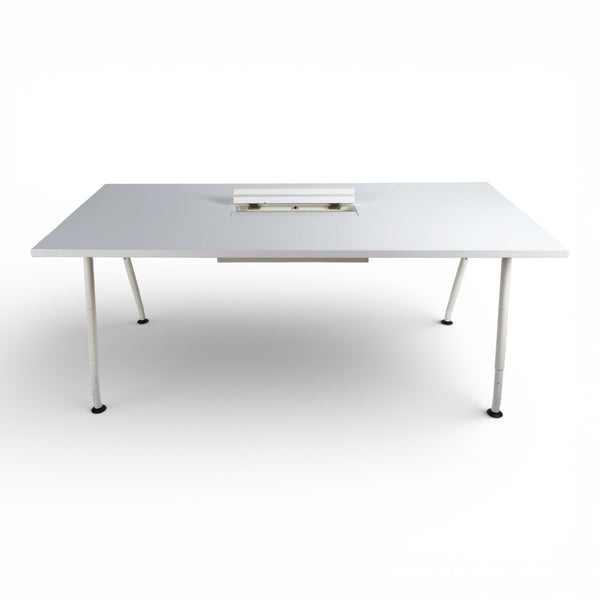 Møtebord 180x80 m/kabelluke