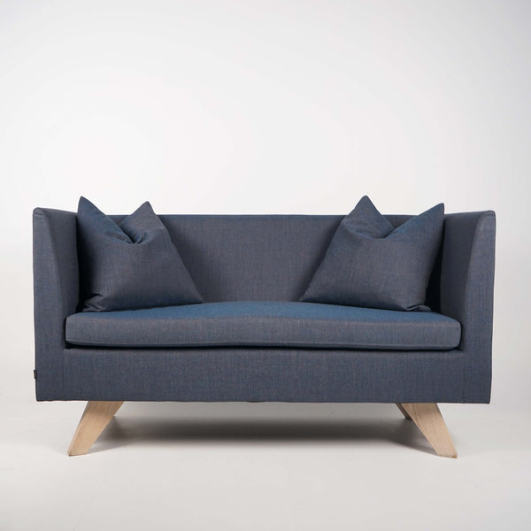 Stunder 165 sofa i blå fra Ygg og Lyng