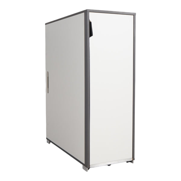 Taårnskap fra Holmris høyreåpning