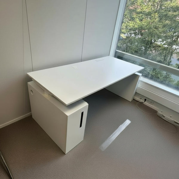 Skrivebord elektrisk hev/senk 180x80 med hurts, Nomono, Horreds